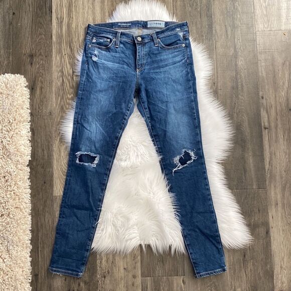 WOMENS AG’ED JEANS SIZE 28. Like new!! - Picture 1 of 6